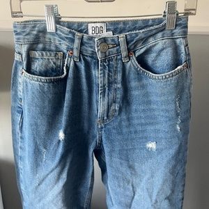 Urban outfitters mom style blue denim jeans, size 25